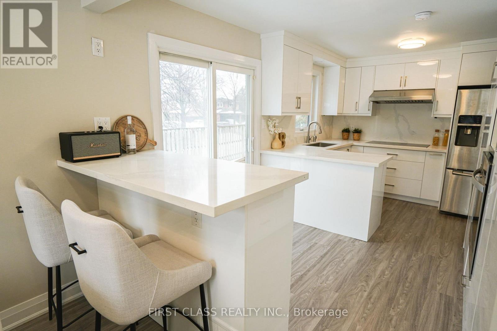 12 Radford Crescent, Markham, Ontario  L3P 4A1 - Photo 6 - N12858904