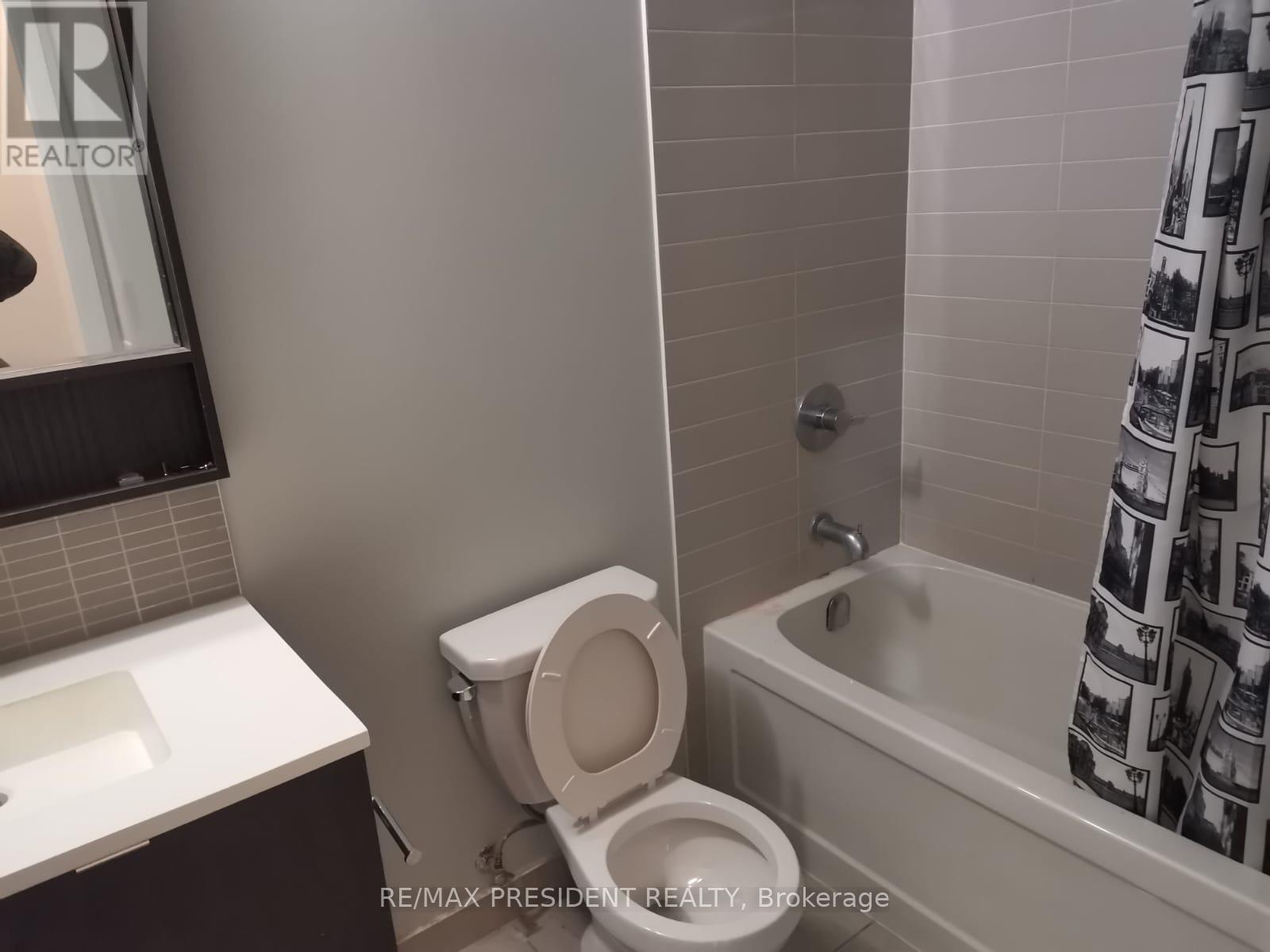 401 - 2560 Eglinton Avenue W, Mississauga, Ontario  L5M 0Y3 - Photo 11 - W12858888