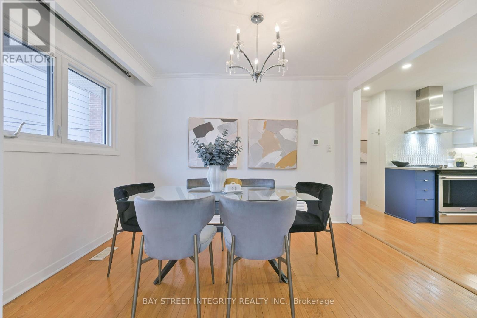 391 Maple Avenue, Oakville, Ontario  L6J 2J1 - Photo 10 - W12858898