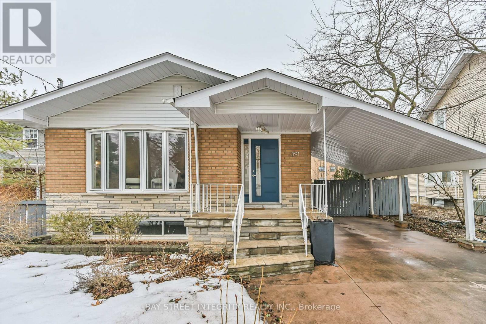 391 Maple Avenue, Oakville, Ontario  L6J 2J1 - Photo 2 - W12858898