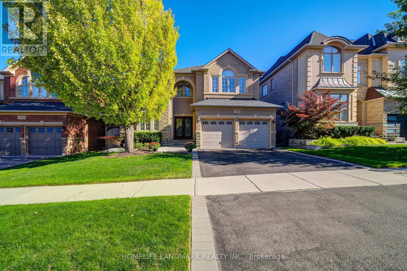 1388 PINERY CRESCENT, Oakville, Ontario