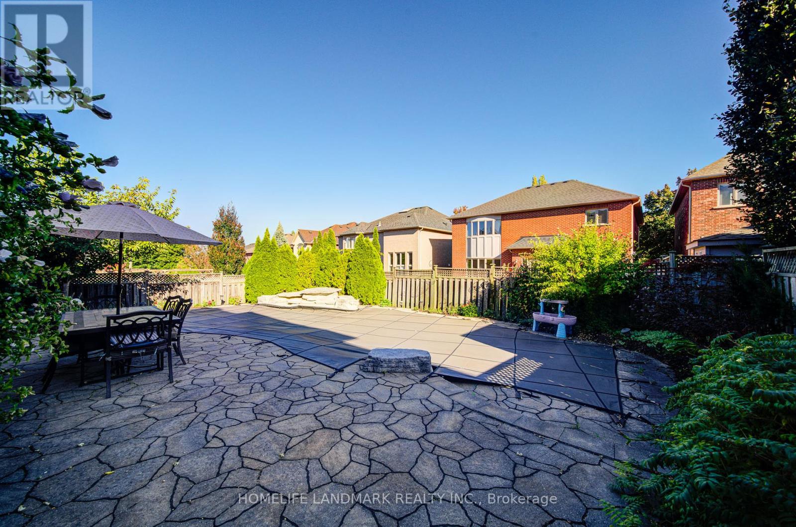 1388 Pinery Crescent, Oakville, Ontario  L6H 7J7 - Photo 49 - W12858900