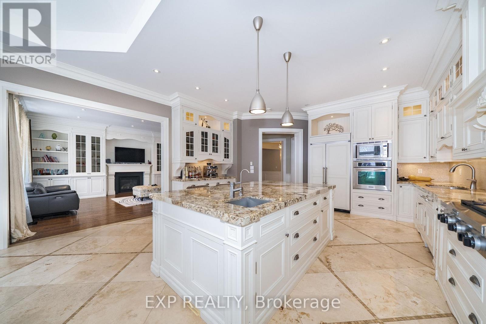 58 Spruce Avenue, Richmond Hill, Ontario  L4C 6W1 - Photo 21 - N12858648