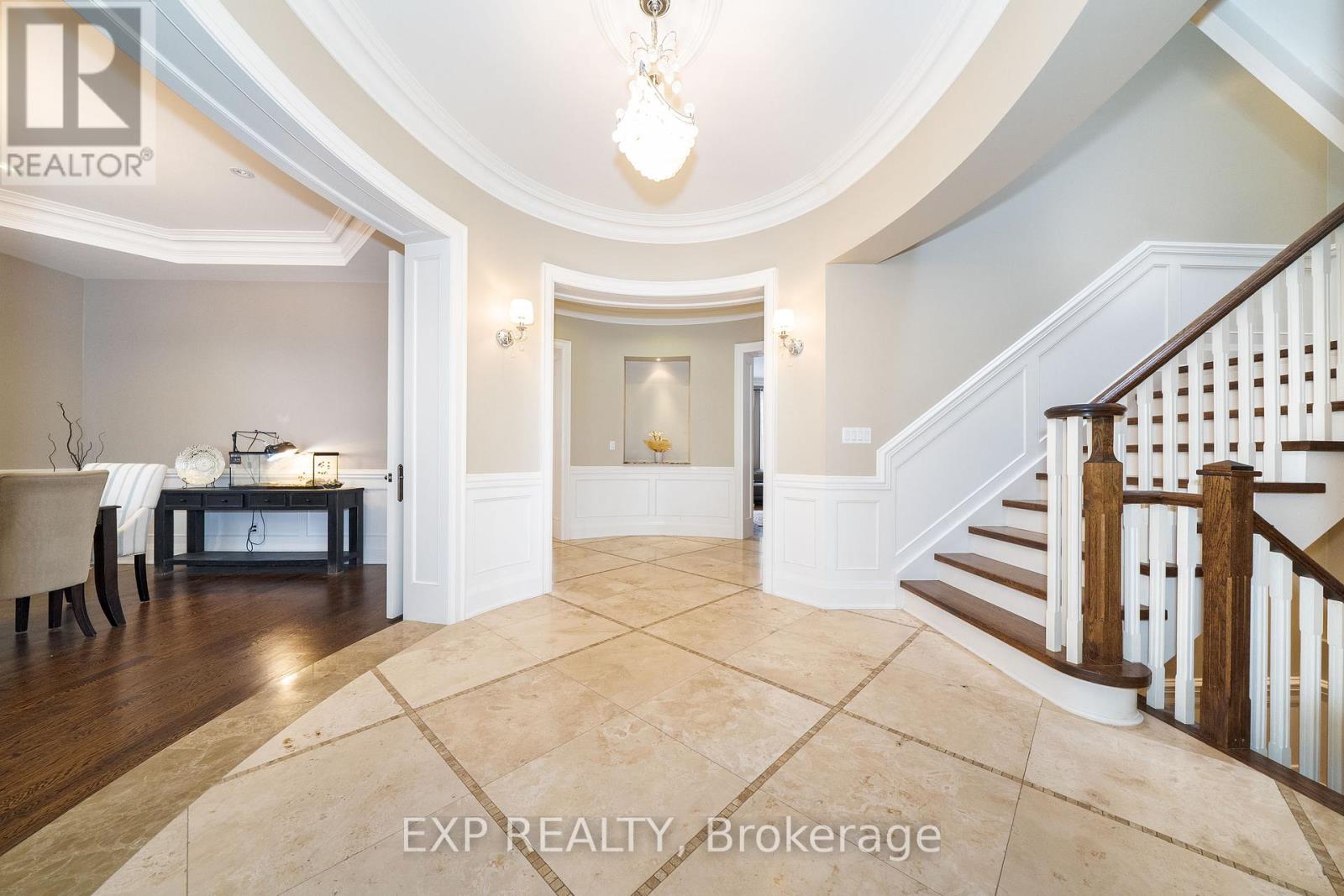 58 Spruce Avenue, Richmond Hill, Ontario  L4C 6W1 - Photo 13 - N12858648