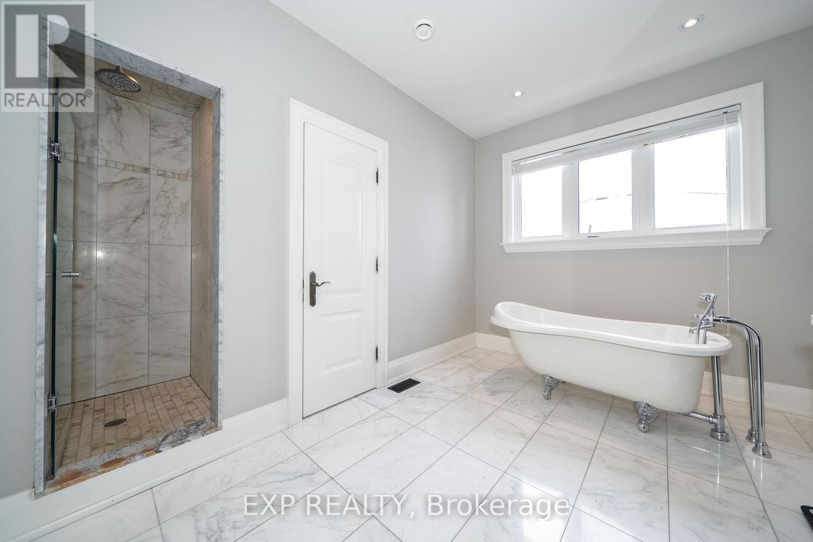 58 Spruce Avenue, Richmond Hill, Ontario  L4C 6W1 - Photo 26 - N12858648