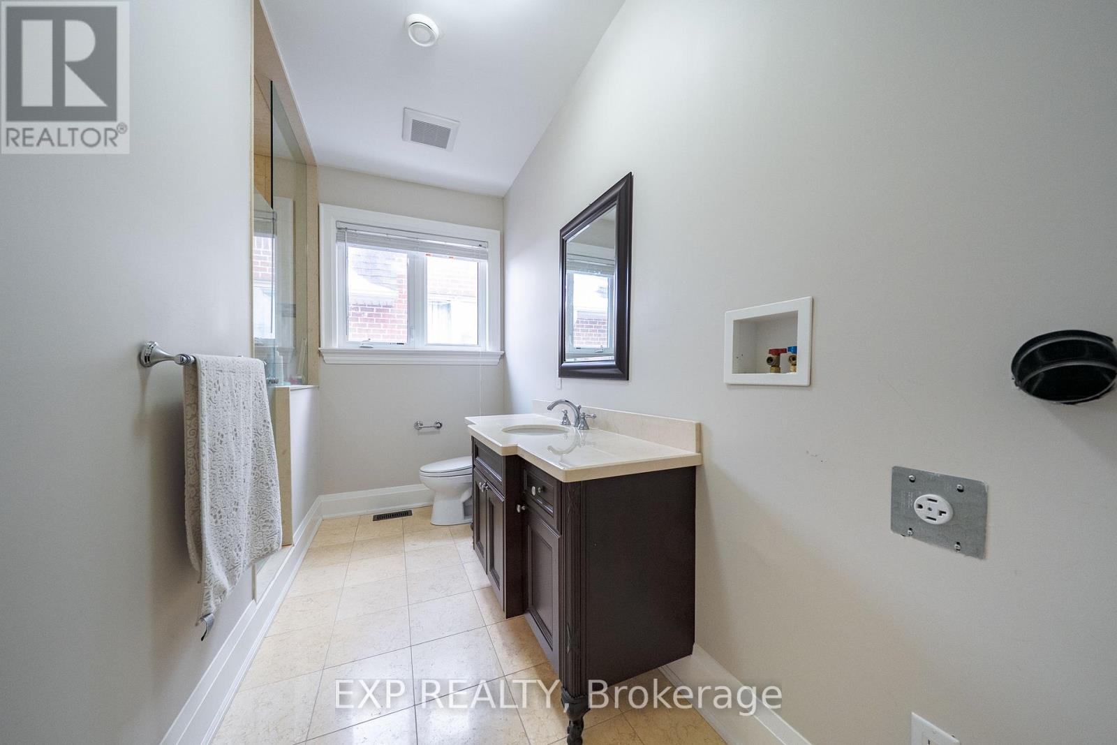 58 Spruce Avenue, Richmond Hill, Ontario  L4C 6W1 - Photo 28 - N12858648