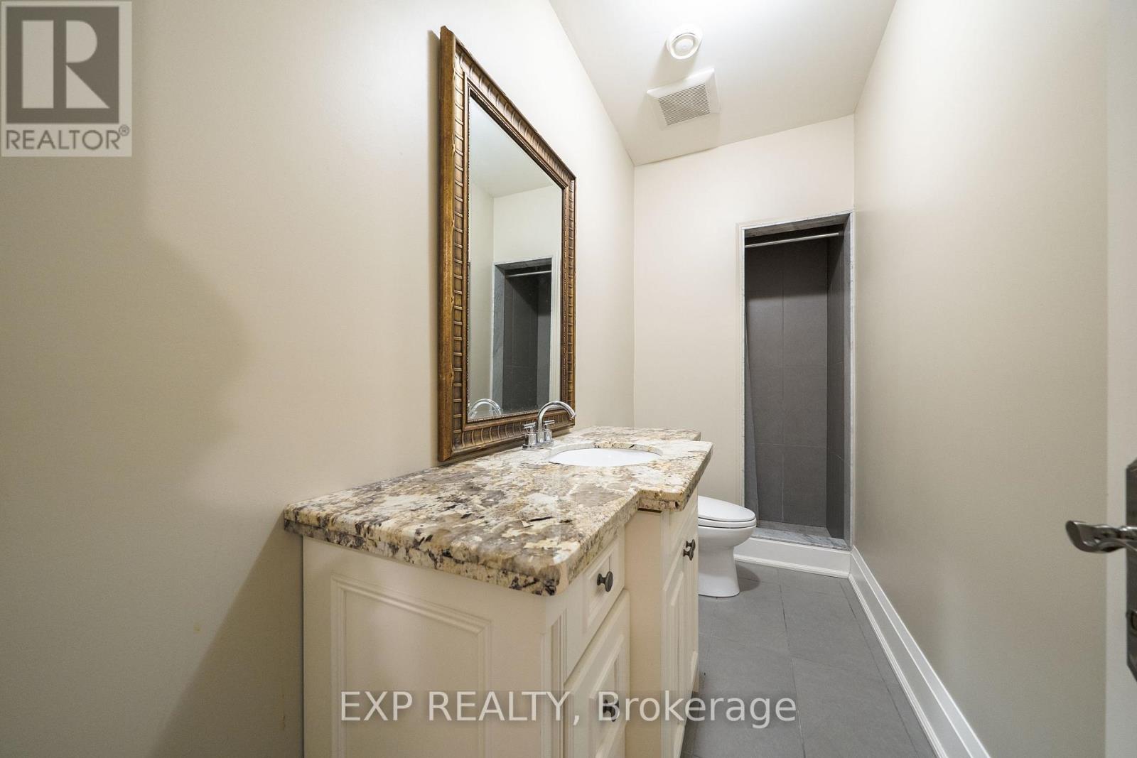 58 Spruce Avenue, Richmond Hill, Ontario  L4C 6W1 - Photo 33 - N12858648