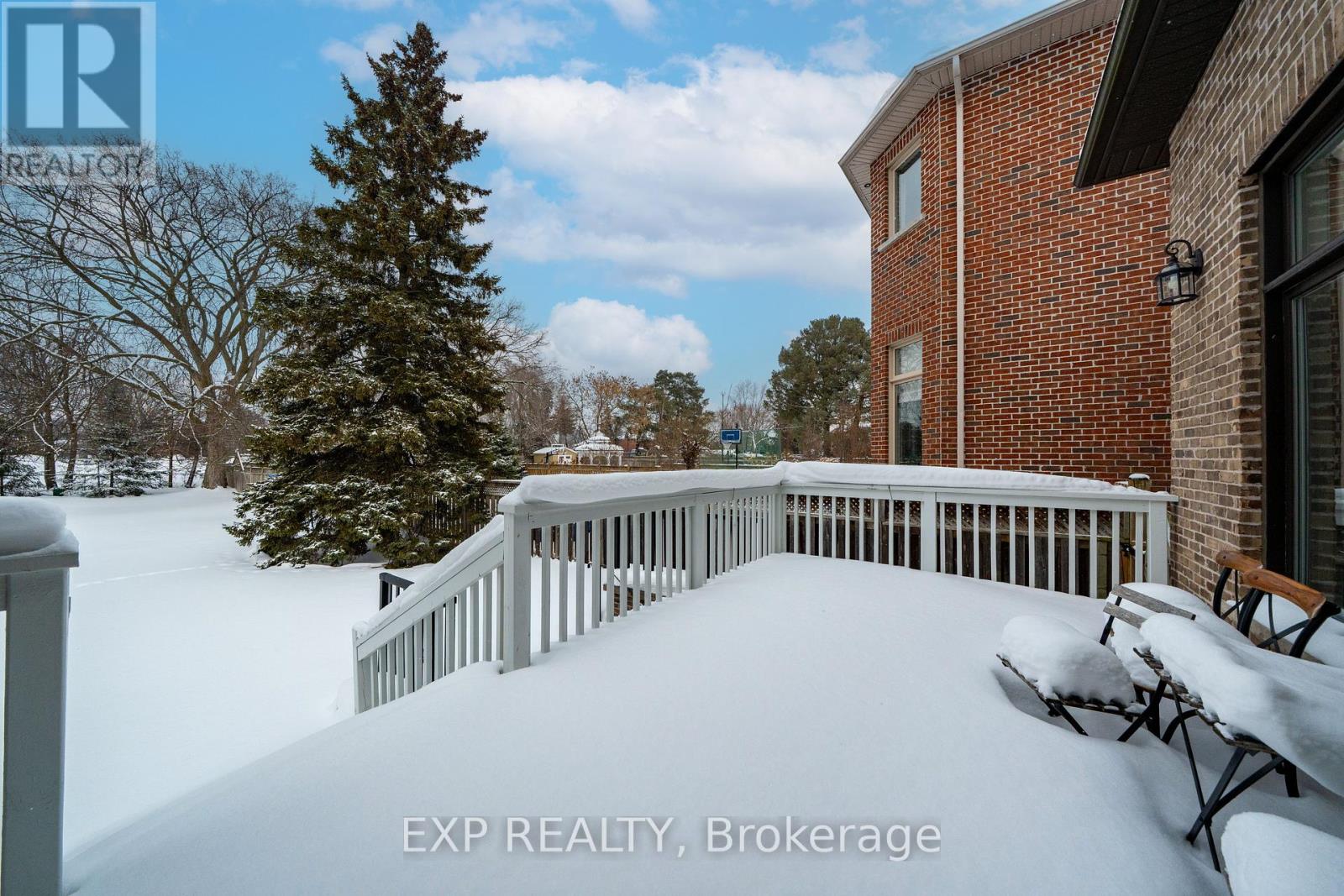 58 Spruce Avenue, Richmond Hill, Ontario  L4C 6W1 - Photo 38 - N12858648