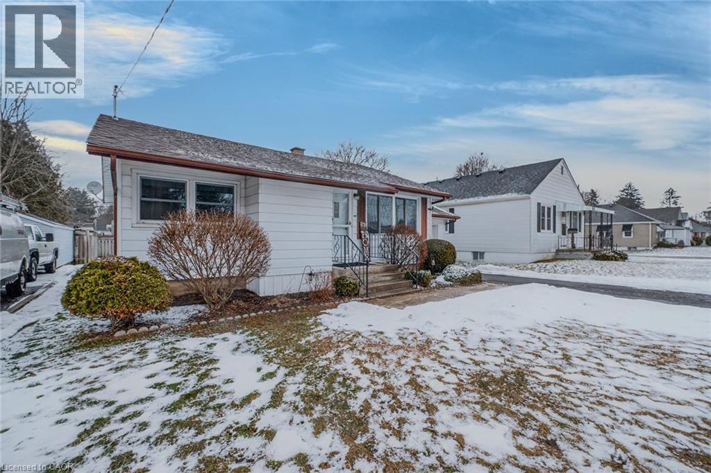 49 Davis Street W, Simcoe, Ontario  N3Y 2R3 - Photo 3 - 40803223