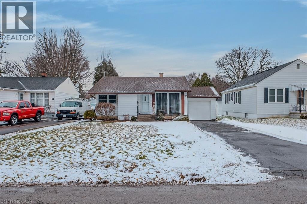 49 DAVIS Street W, Simcoe, Ontario