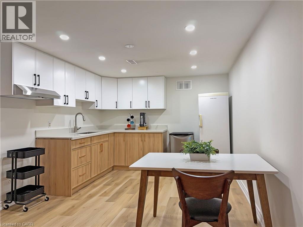 238 Kent Crescent, Burlington, Ontario  L7L 4T1 - Photo 20 - 40805496