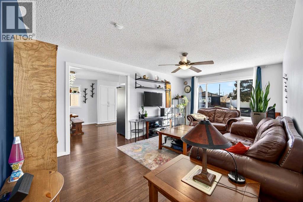 52 Dover Ridge Place Se, Calgary, Alberta  T2B 2B9 - Photo 10 - A2291131