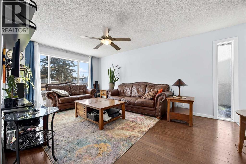 52 Dover Ridge Place Se, Calgary, Alberta  T2B 2B9 - Photo 12 - A2291131