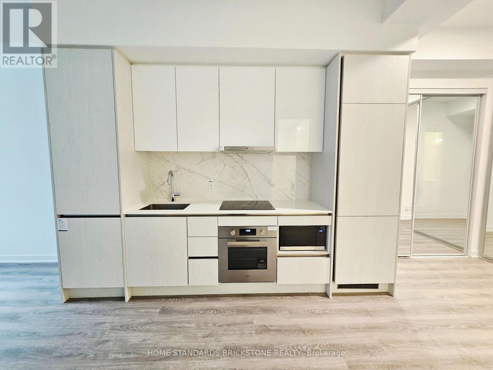 502 - 180 Front Street E, Toronto, Ontario  M5A 0A9 - Photo 4 - C12826646