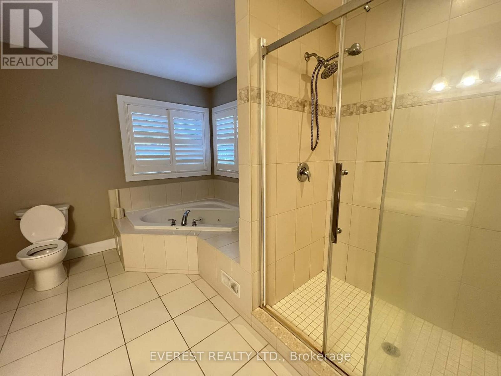 31 Beauchamp Drive, Cambridge, Ontario  N1S 0B5 - Photo 8 - X12858928