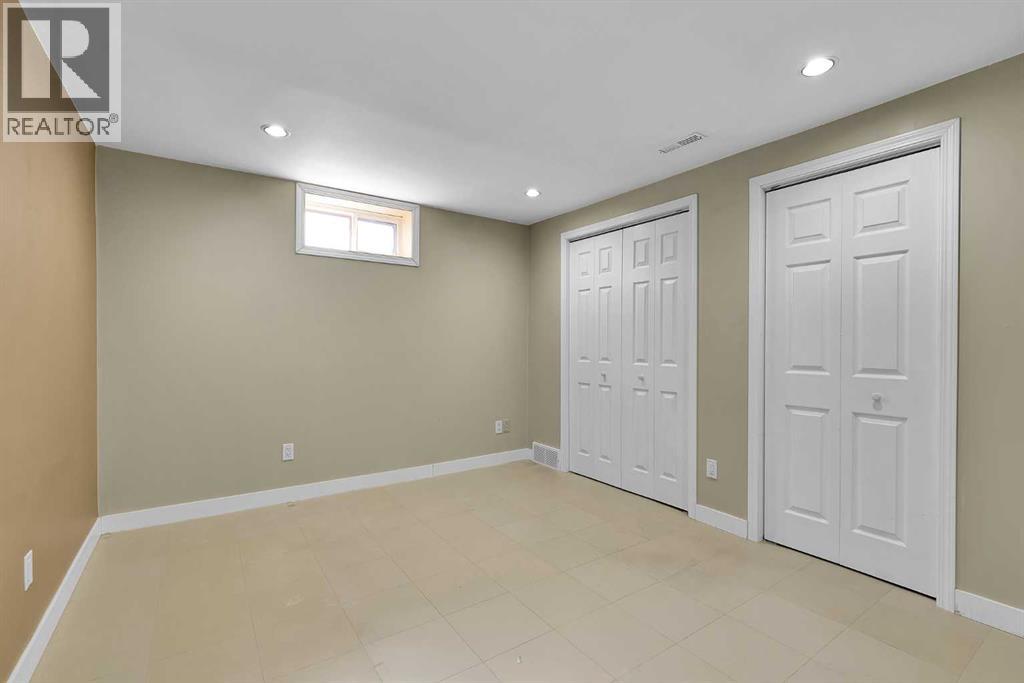 815 Woodpark Way Sw, Calgary, Alberta  T2W 2T9 - Photo 40 - A2288229