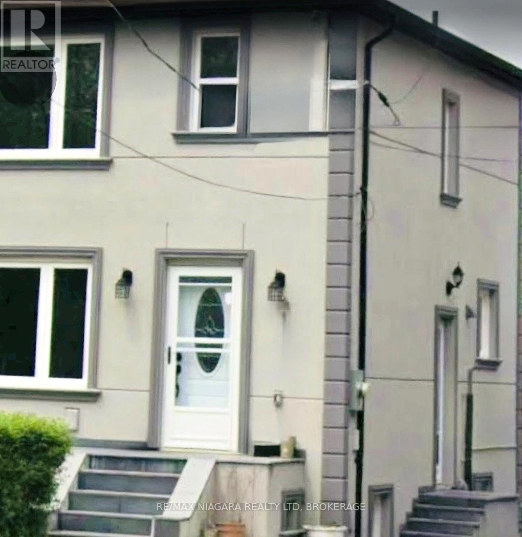 LOWER - 844A DANFORTH ROAD, Toronto, Ontario