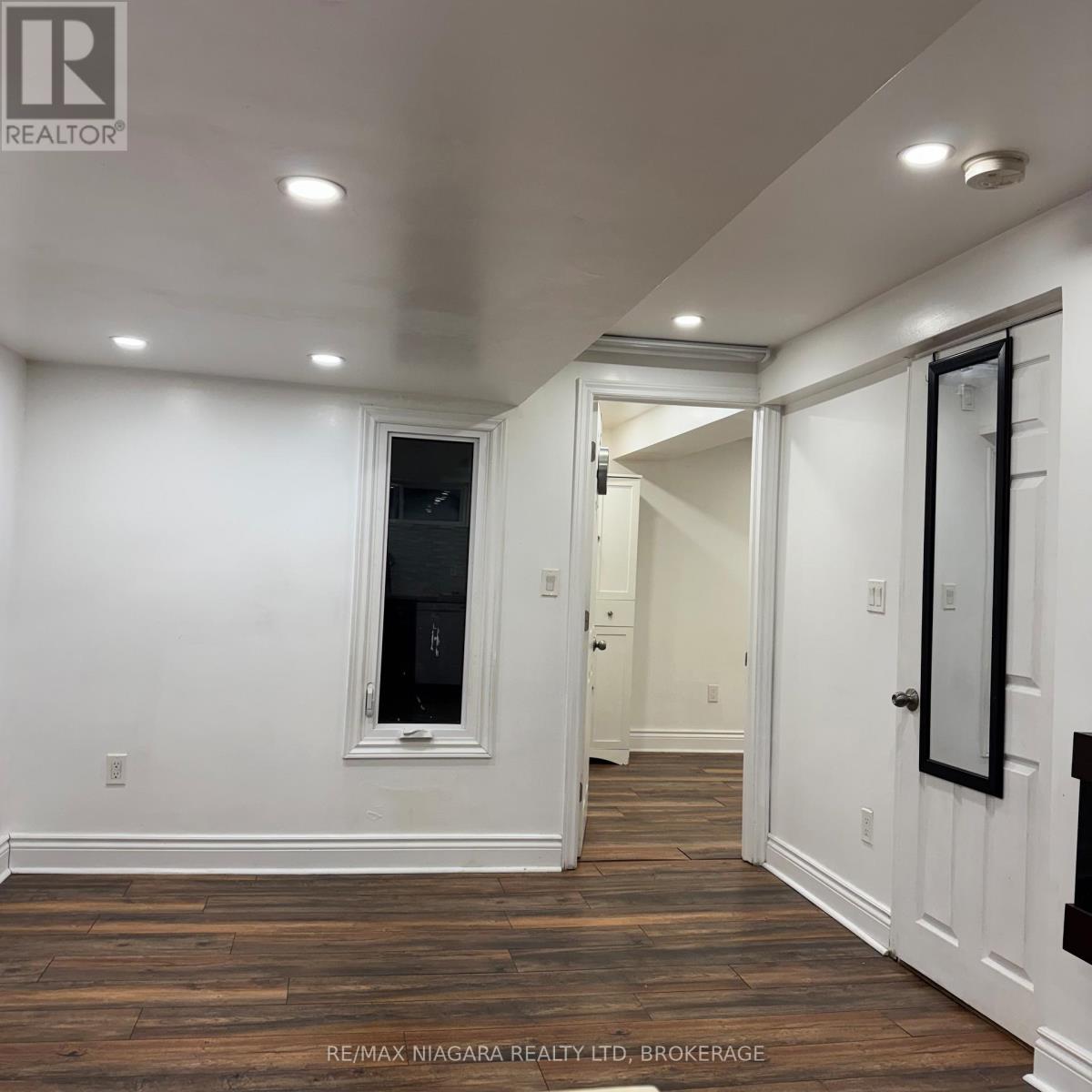 Lower - 844a Danforth Road, Toronto, Ontario  M1K 1H5 - Photo 3 - E12858946