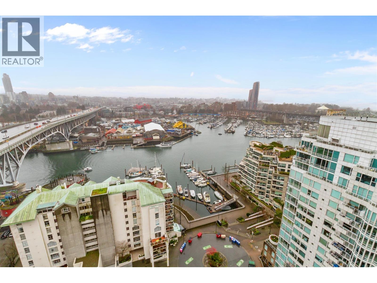 2302 1500 Howe Street, Vancouver, British Columbia  V6Z 2N1 - Photo 1 - R3096320