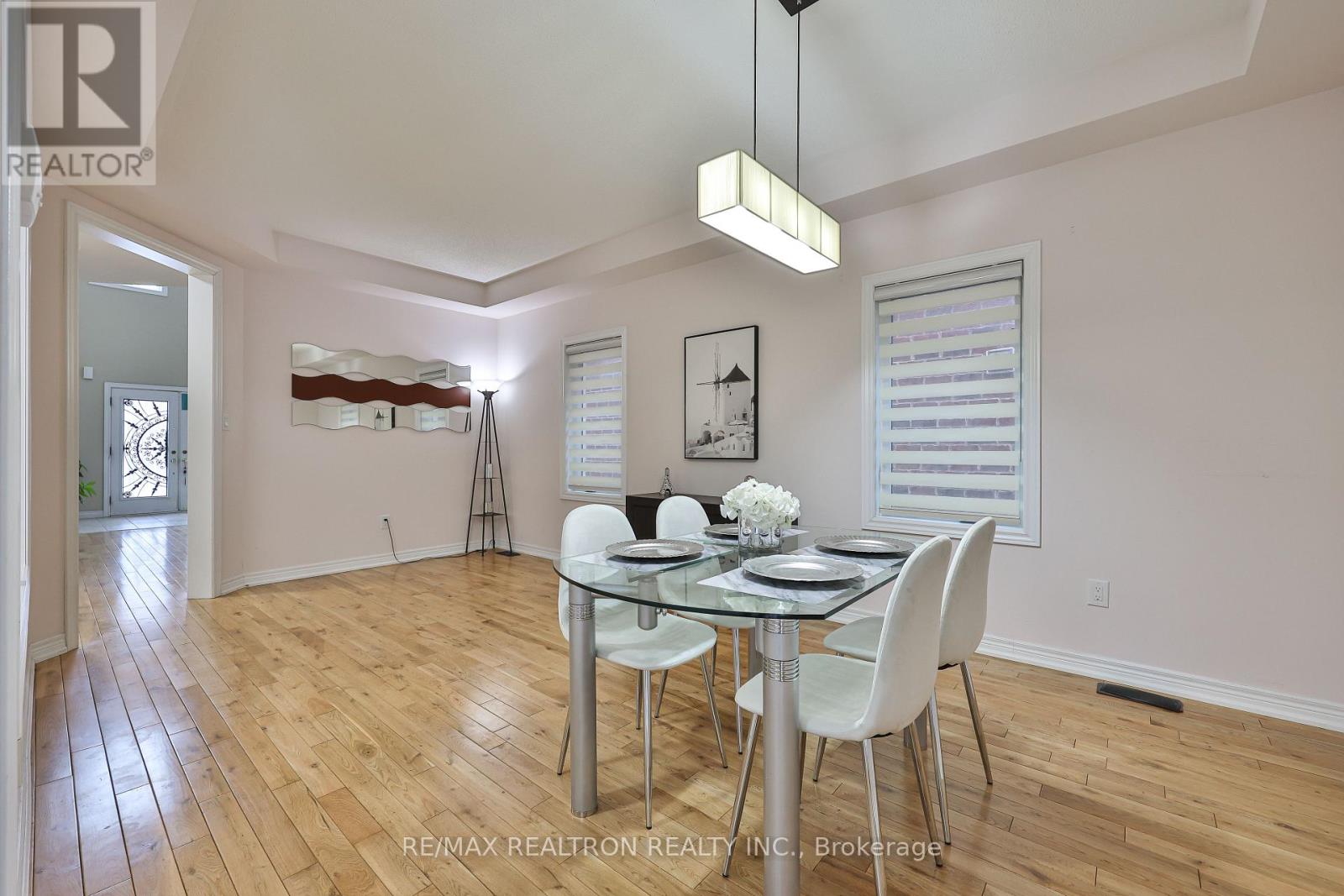 16 Mckenzie Way, Bradford West Gwillimbury, Ontario  L3Z 0K1 - Photo 22 - N12858944