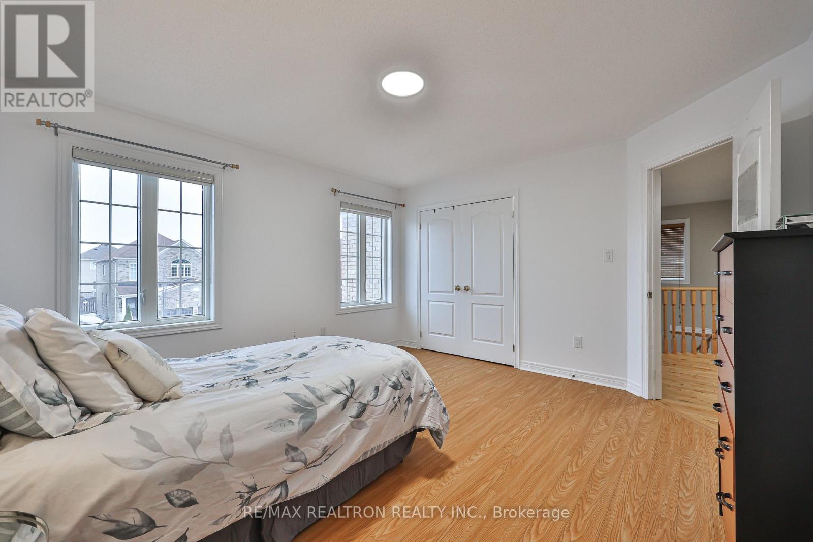 16 Mckenzie Way, Bradford West Gwillimbury, Ontario  L3Z 0K1 - Photo 30 - N12858944