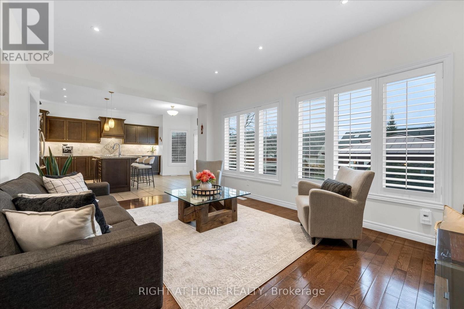 87 Newcombe Road, Hamilton, Ontario  L9H 0A6 - Photo 12 - X12858952