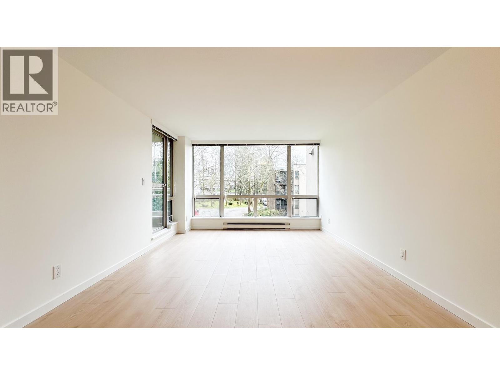 407 9633 Manchester Drive, Burnaby, British Columbia  V3N 4Y9 - Photo 5 - R3095693