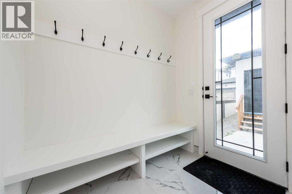 31 Harvard Street Nw, Calgary, Alberta  T2K 2B5 - Photo 14 - A2288389