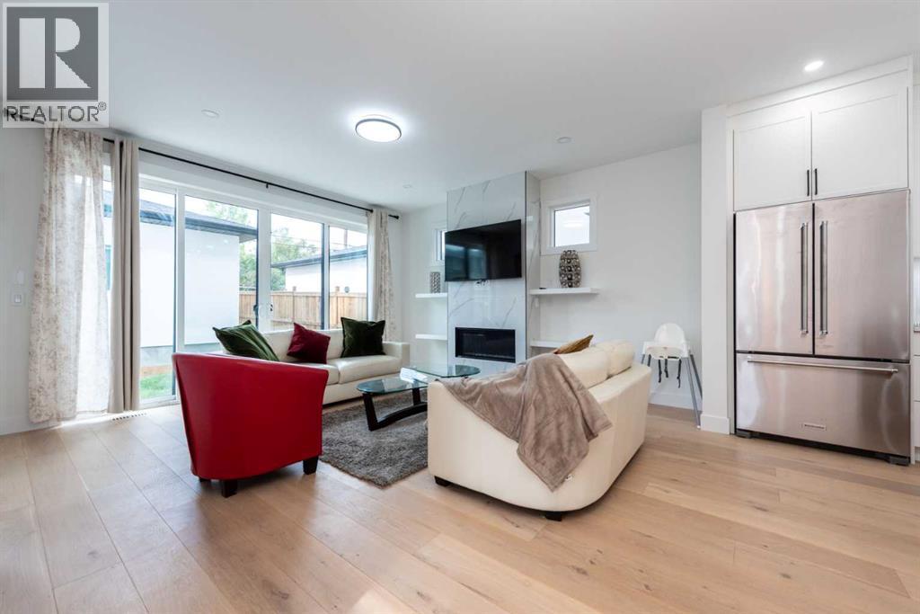 31 Harvard Street Nw, Calgary, Alberta  T2K 2B5 - Photo 10 - A2288389