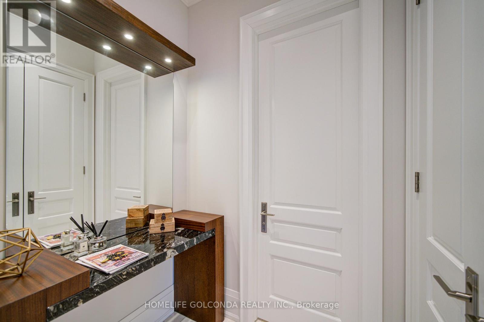 57 Roosevelt Drive, Richmond Hill, Ontario  L4C 6V2 - Photo 13 - N12858966