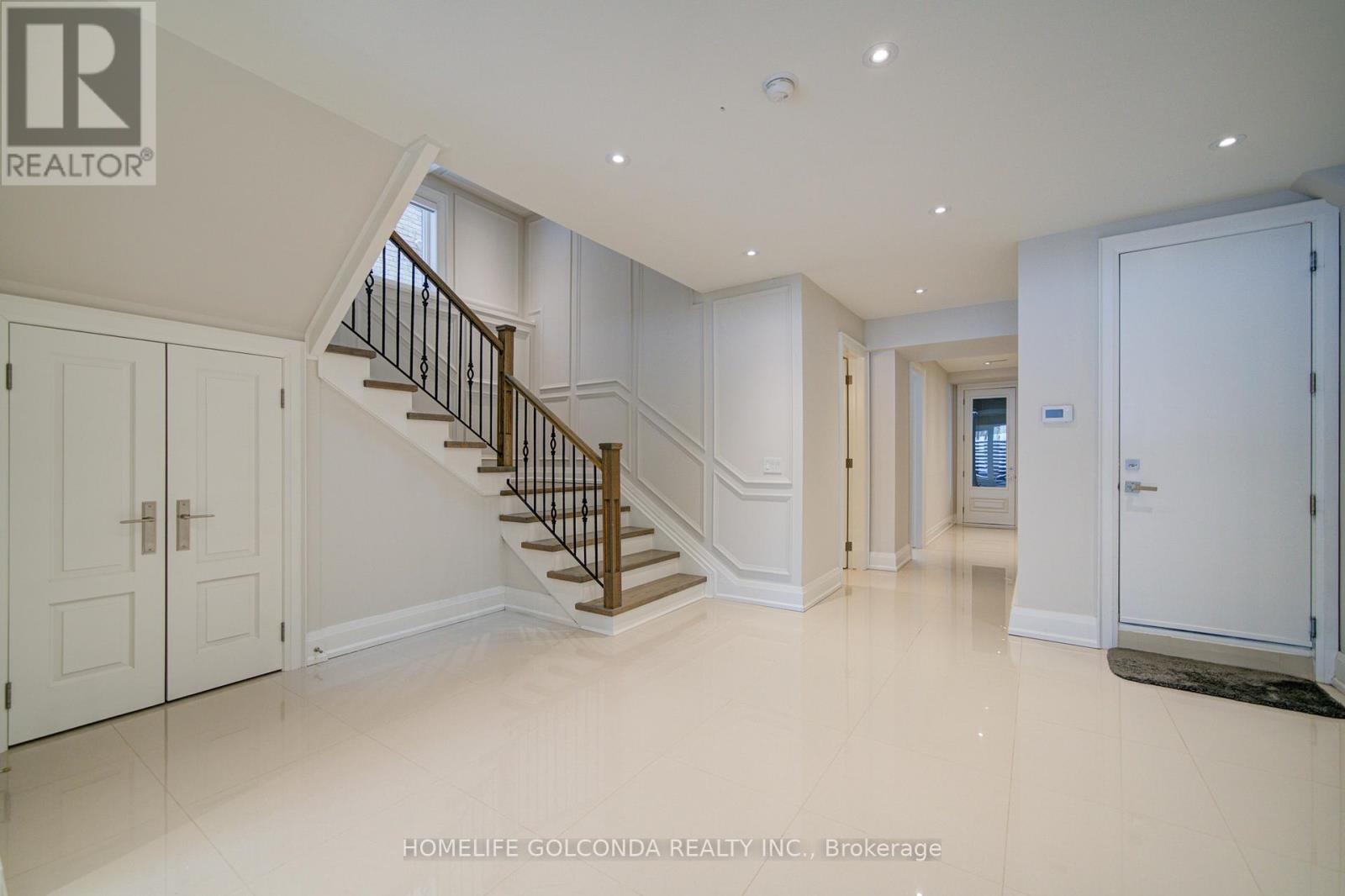 57 Roosevelt Drive, Richmond Hill, Ontario  L4C 6V2 - Photo 43 - N12858966