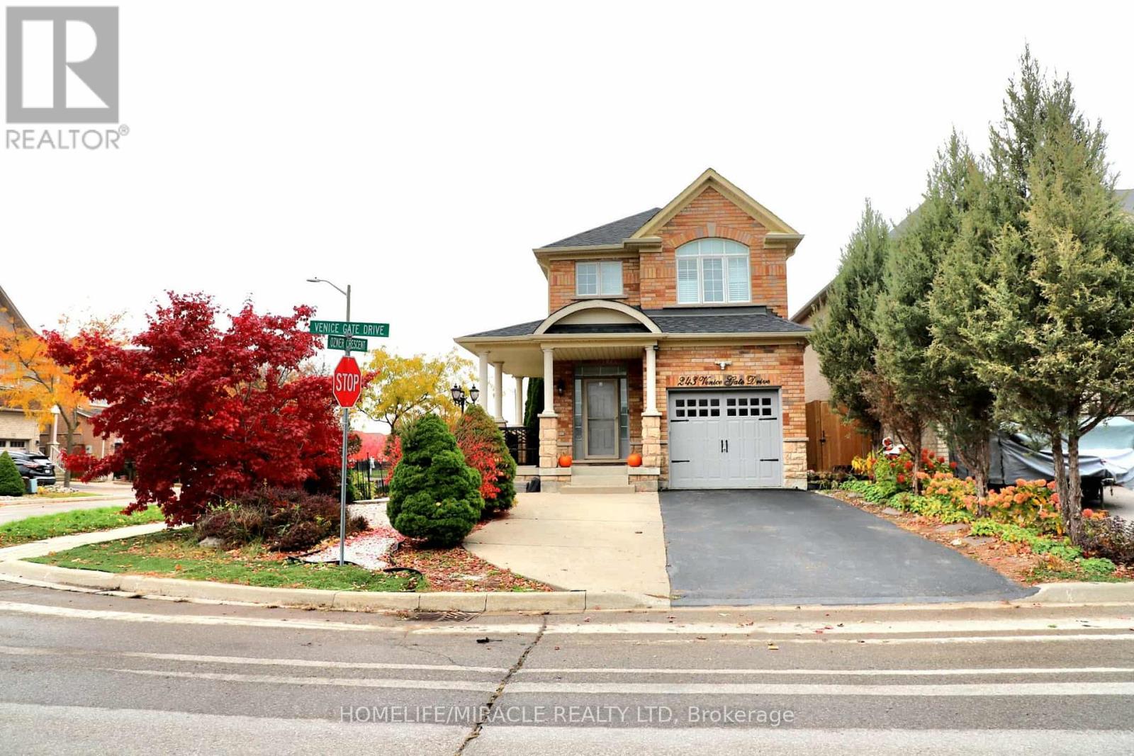 243 VENICE GATE DRIVE, Vaughan, Ontario