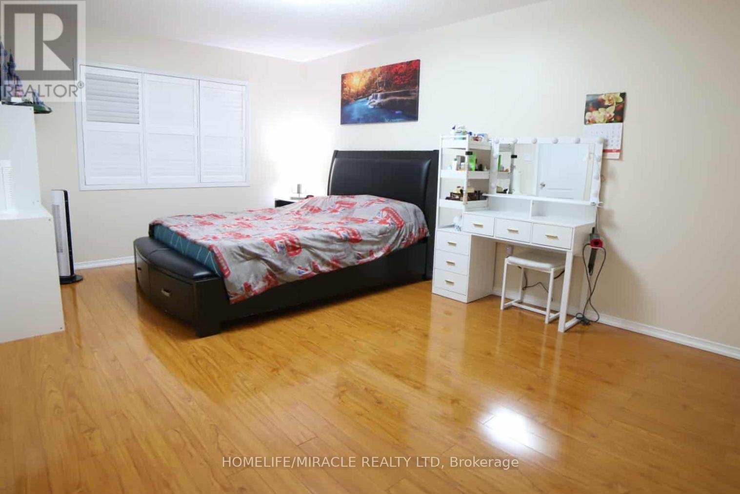 243 Venice Gate Drive, Vaughan, Ontario  L4H 0G1 - Photo 29 - N12858970