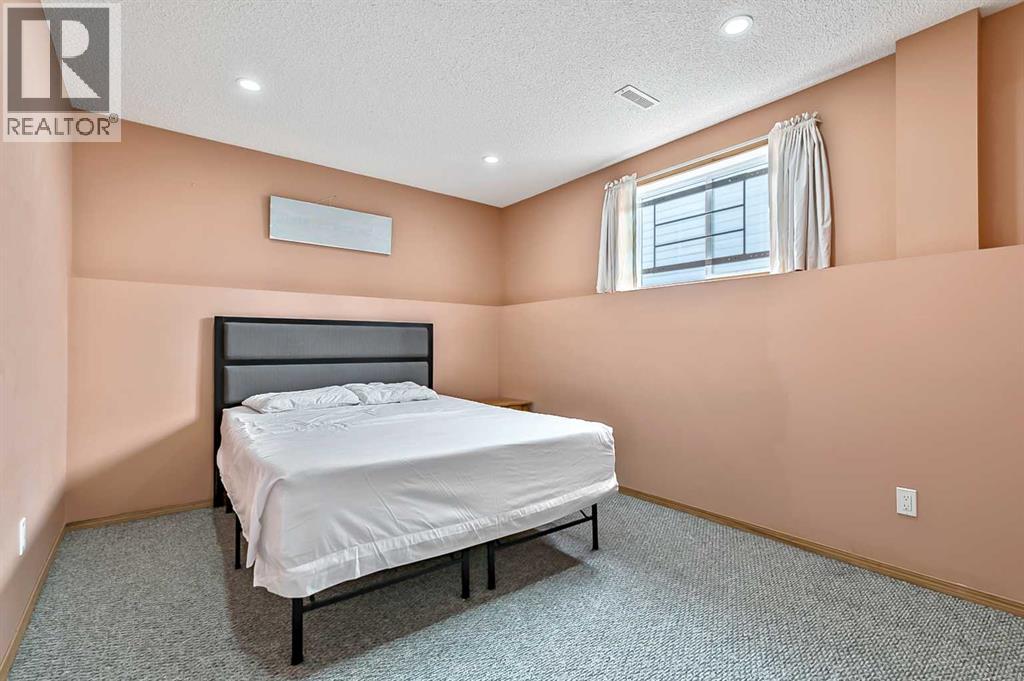 196 Erin Meadow Way Se, Calgary, Alberta  T2B 3P6 - Photo 18 - A2288722