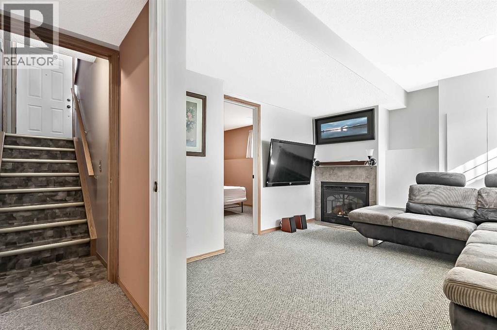 196 Erin Meadow Way Se, Calgary, Alberta  T2B 3P6 - Photo 15 - A2288722