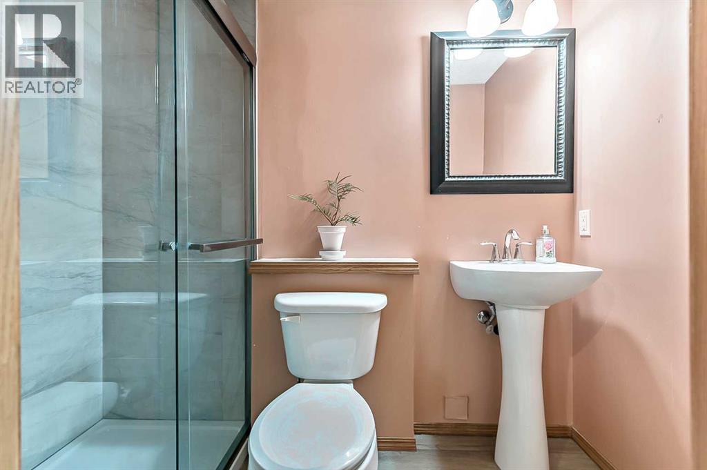 196 Erin Meadow Way Se, Calgary, Alberta  T2B 3P6 - Photo 19 - A2288722