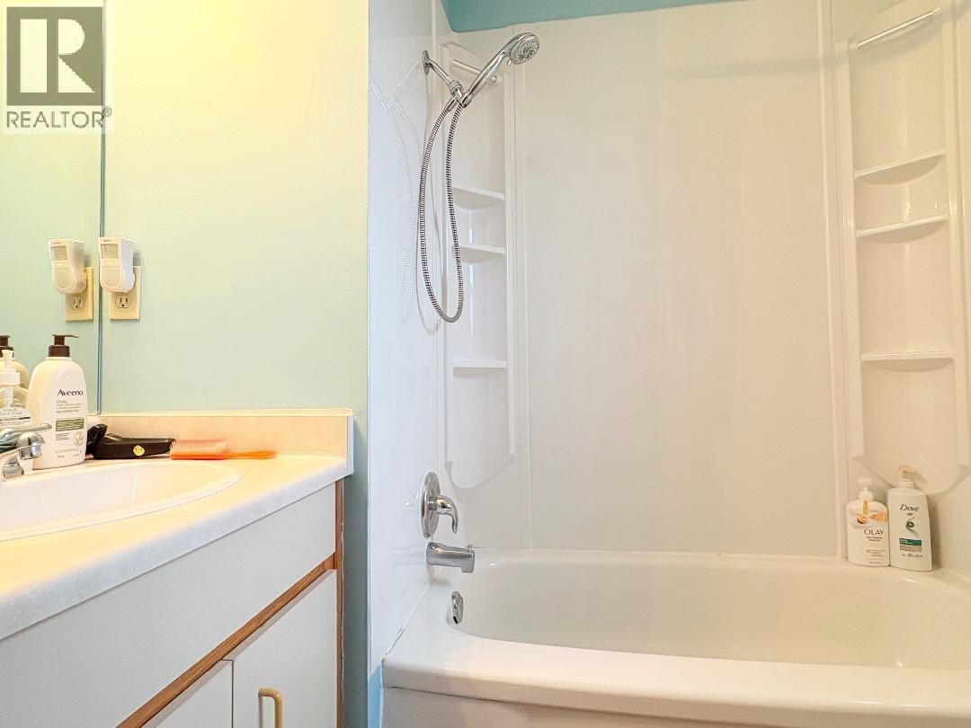 2038 Napier Street, Vancouver, British Columbia  V5L 5B7 - Photo 13 - R3097118