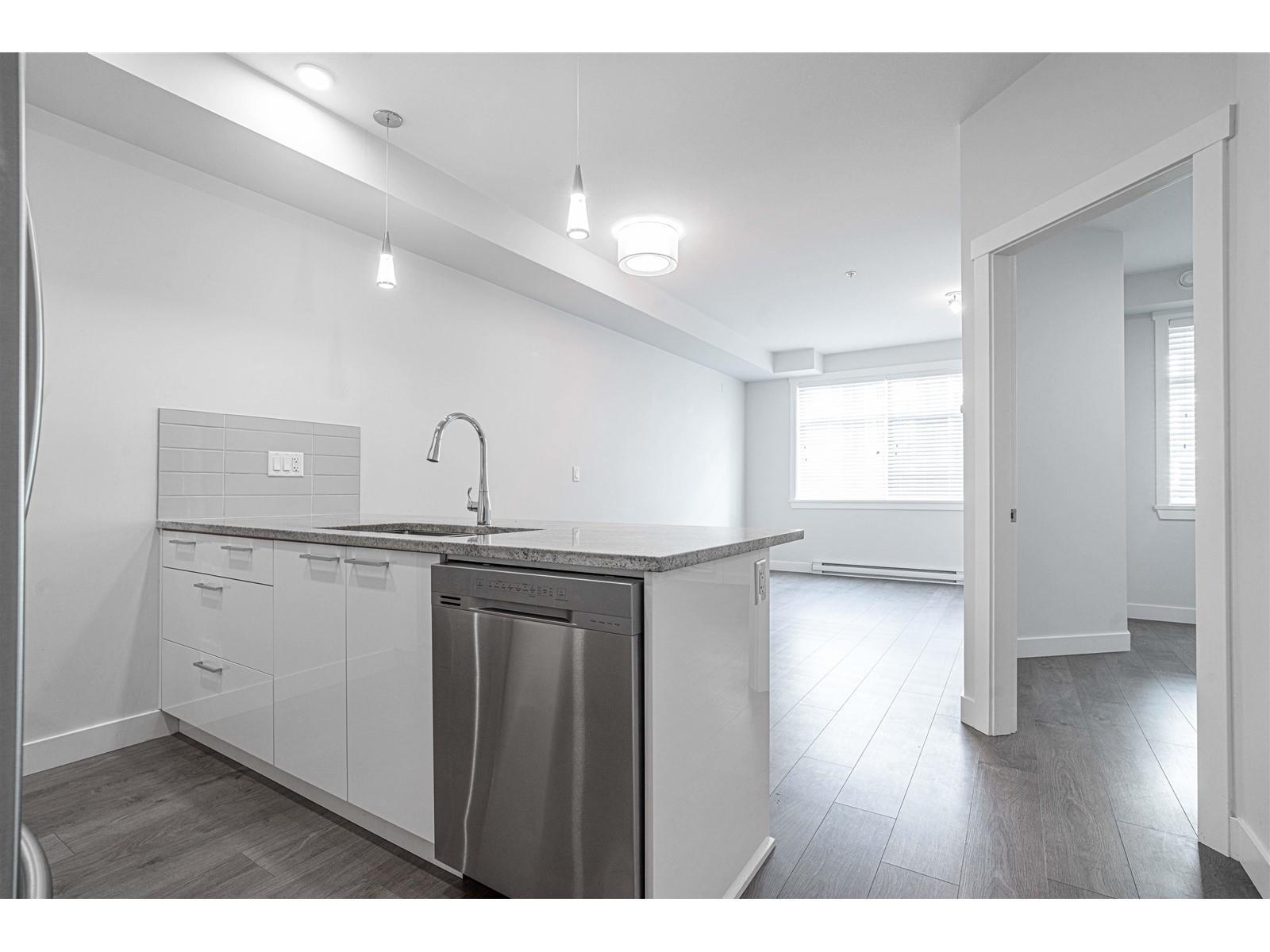 214 20696 Eastleigh Crescent, Langley, British Columbia  V3A 0M3 - Photo 3 - R3090096