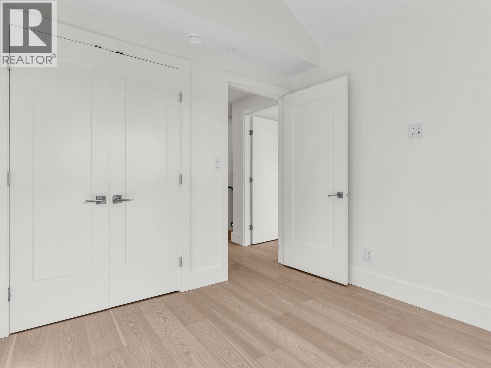 2568 W 2nd Avenue, Vancouver, British Columbia  V6K 1J8 - Photo 13 - R3096101