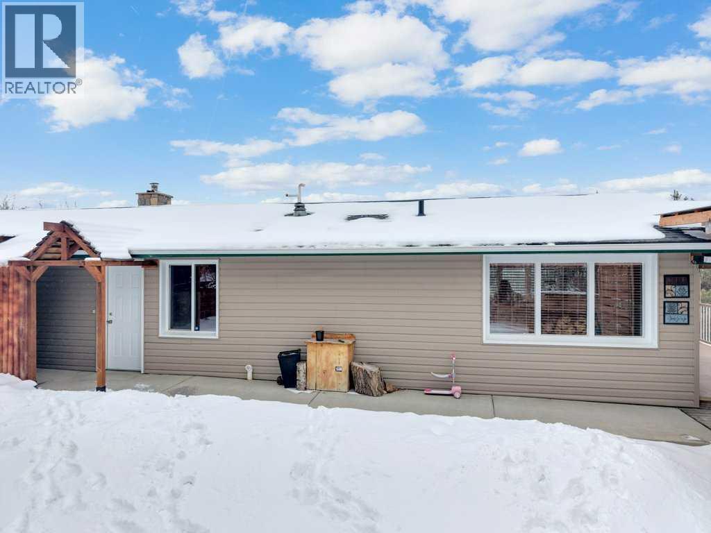 422041 Range Road 25, Rural Ponoka County, Alberta  T0C 0M0 - Photo 4 - A2291195