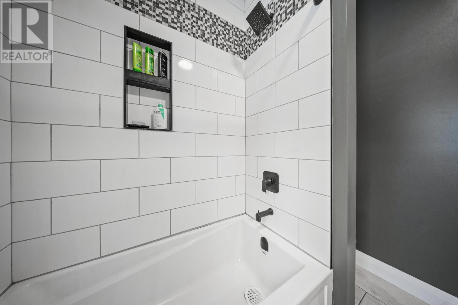 2335 Base Lin, Sault Ste. Marie, Ontario P6A 6K4 - Photo 29 - SM260386