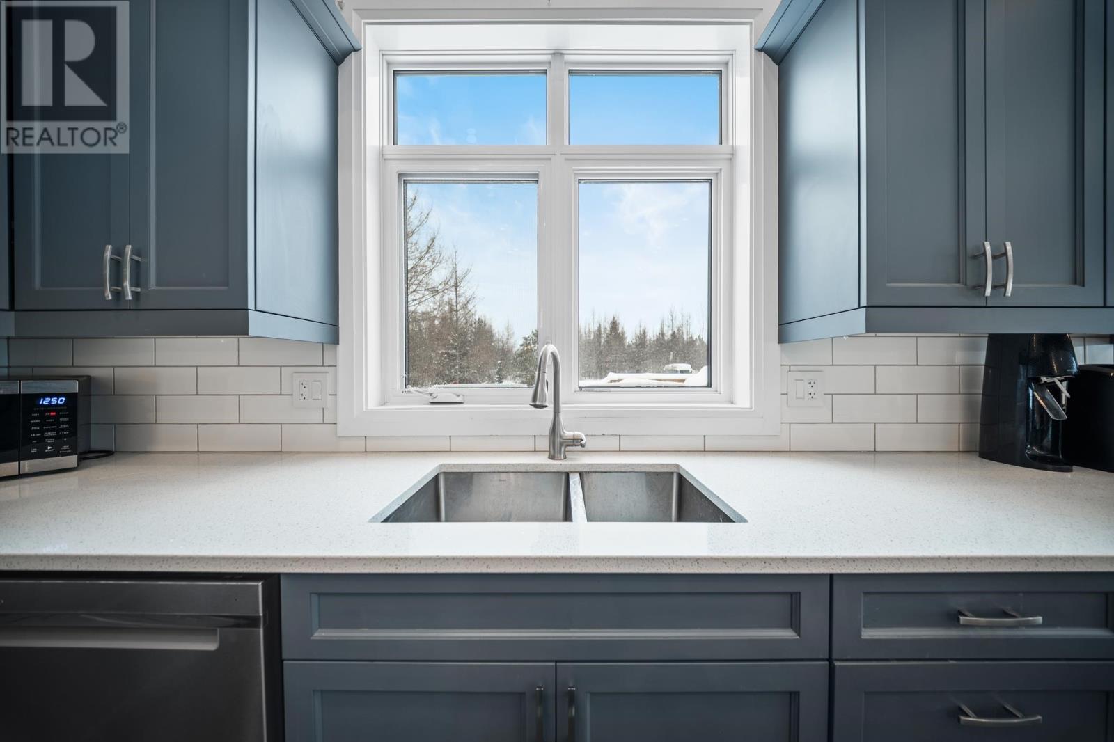 2335 Base Lin, Sault Ste. Marie, Ontario P6A 6K4 - Photo 14 - SM260386