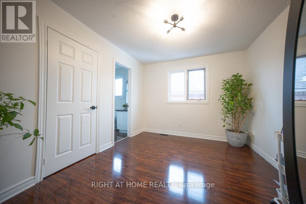 2088 Perran Drive, Mississauga, Ontario  L5K 2R4 - Photo 26 - W12834332