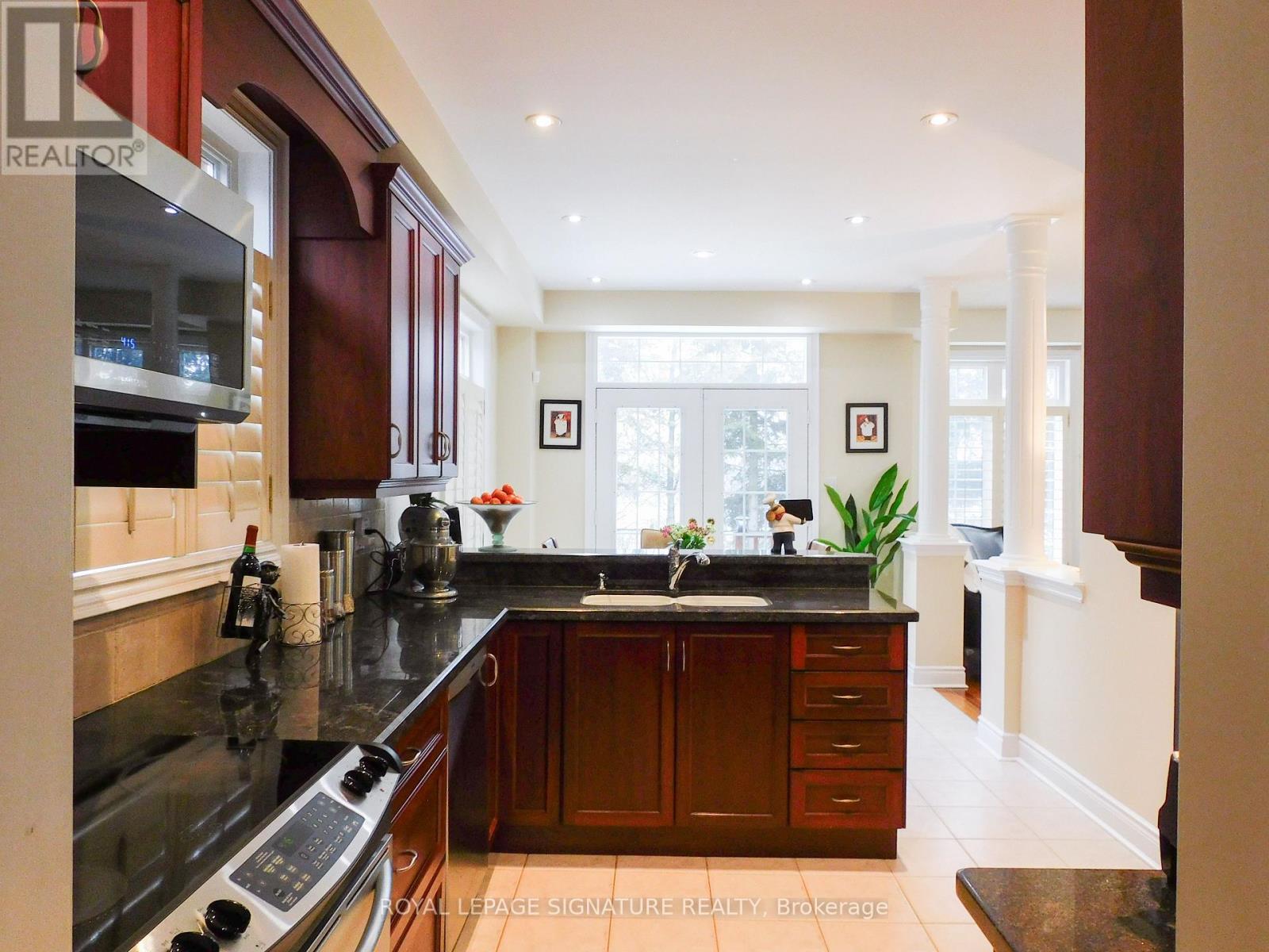 1590 Hallstone Road, Brampton (Bram West), Ontario  L6Y 5K8 - Photo 10 - W12858238