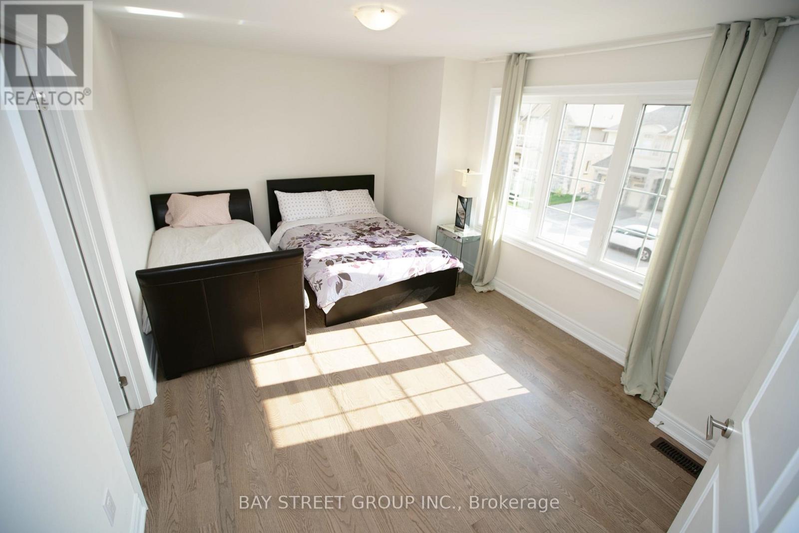 152 Ben Sinclair Avenue, East Gwillimbury, Ontario  L9N 0Z2 - Photo 20 - N12859002