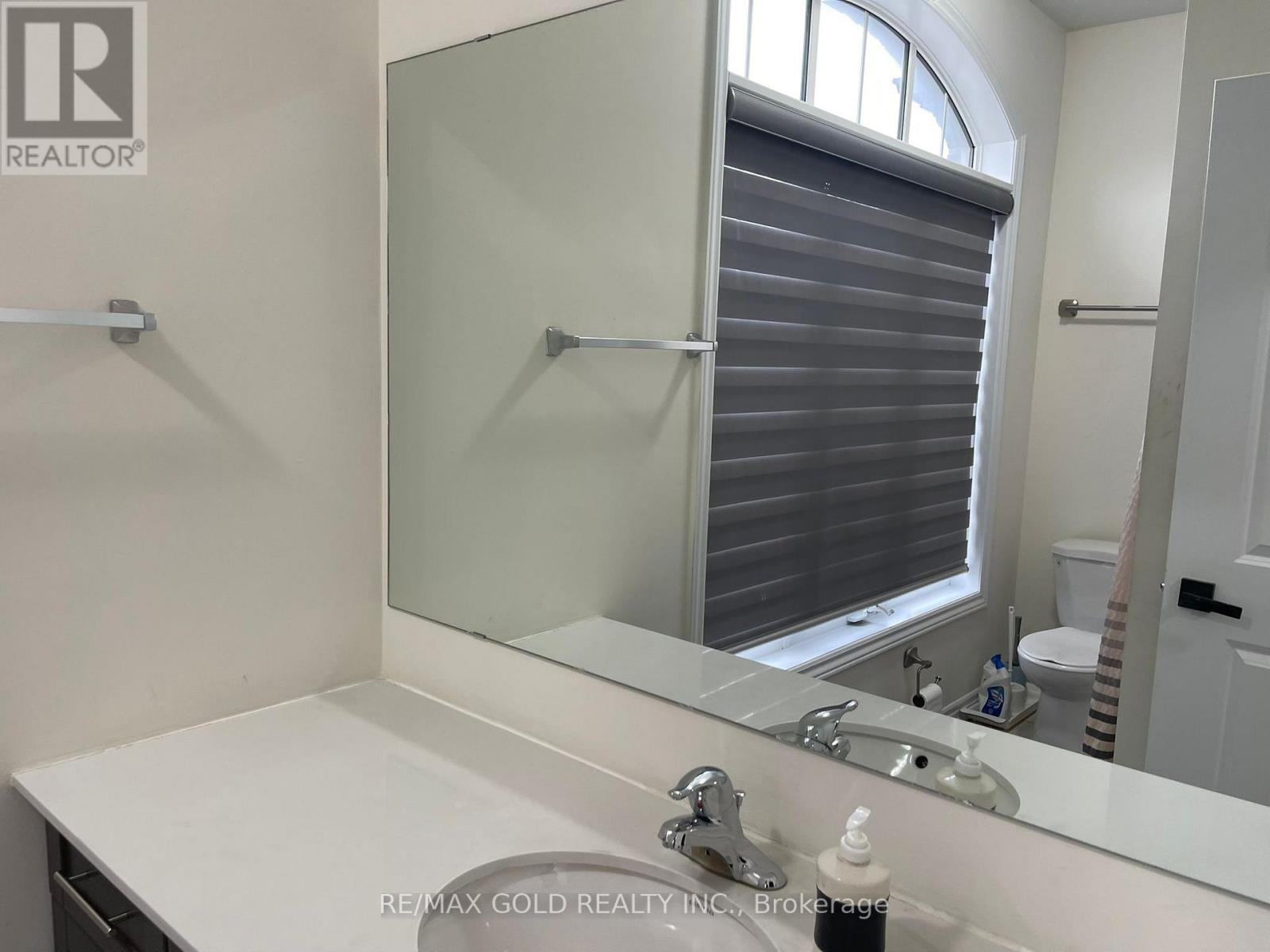 537 Veterans Drive, Brampton, Ontario  L7A 5A6 - Photo 24 - W12859020