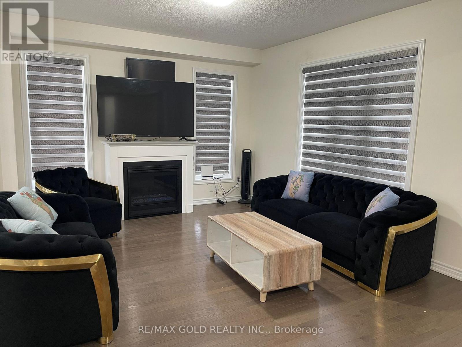 537 Veterans Drive, Brampton, Ontario  L7A 5A6 - Photo 33 - W12859020