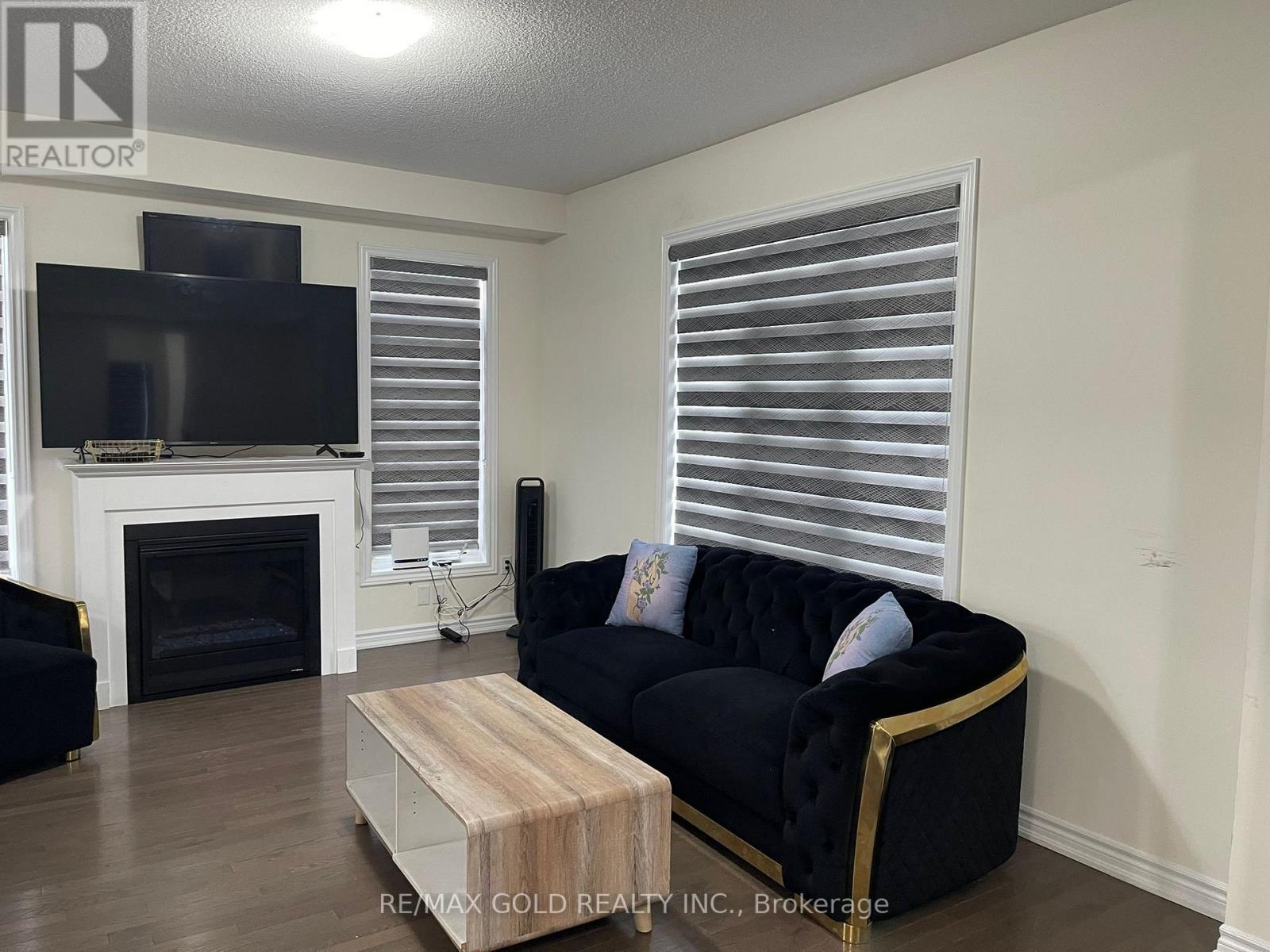 537 Veterans Drive, Brampton, Ontario  L7A 5A6 - Photo 37 - W12859020