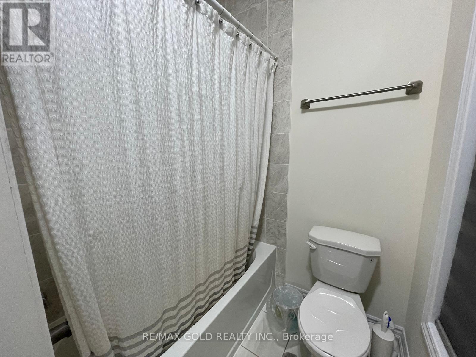 537 Veterans Drive, Brampton, Ontario  L7A 5A6 - Photo 40 - W12859020