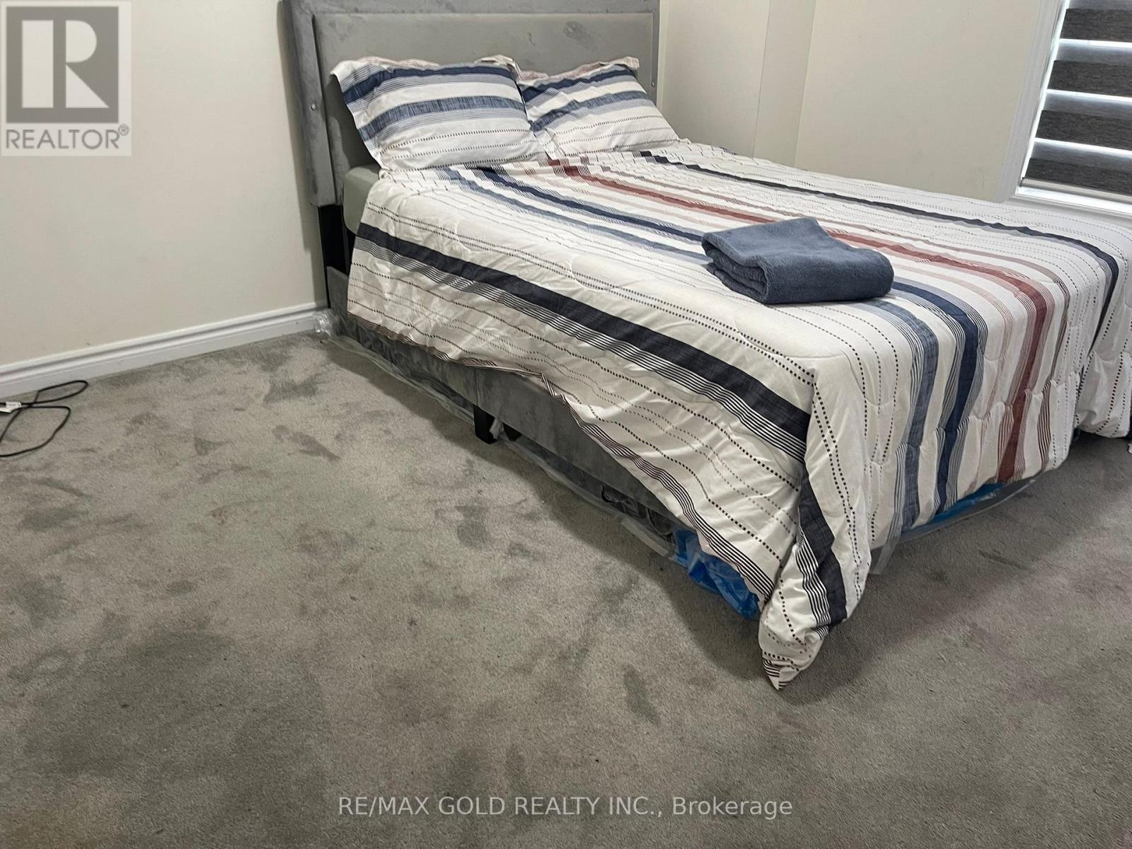 537 Veterans Drive, Brampton, Ontario  L7A 5A6 - Photo 48 - W12859020